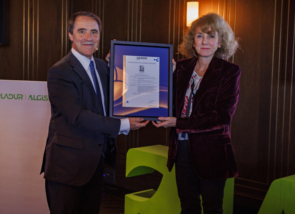 Pladur® se convierte en la primera empresa del sector del yeso en recibir la certificación NS de AENOR