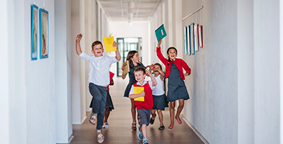 Tratamientos acústicos en escuelas: materiales, soluciones y recomendaciones técnicas